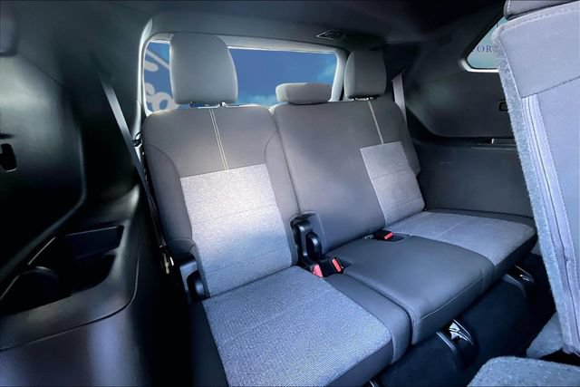 Used 2025 GMC Acadia Elevation w/ LPO, Floor Liner Package FWD image 25