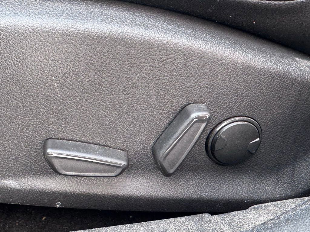 Certified 2017 Ford Focus Titanium FWD image 14