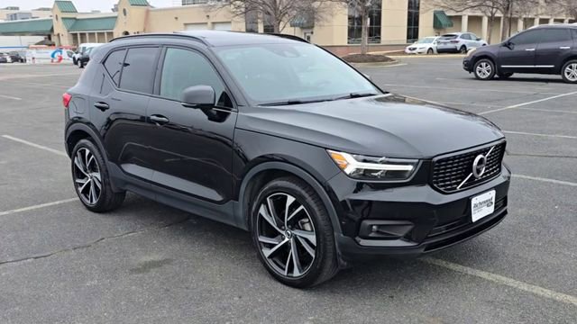 Used 2019 Volvo XC40 T5 R-Design image 8