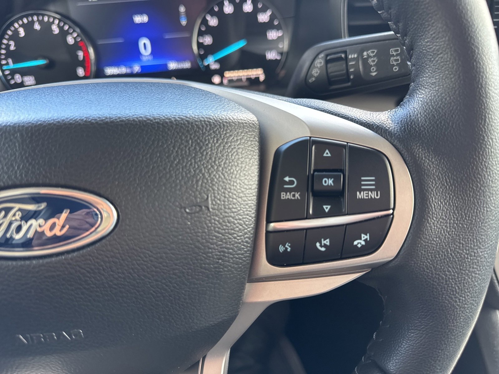 Certified 2023 Ford Explorer XLT image 29