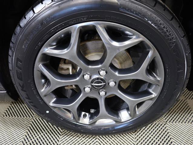 Used 2018 Chrysler 300 S w/ 300S Premium Group image 36