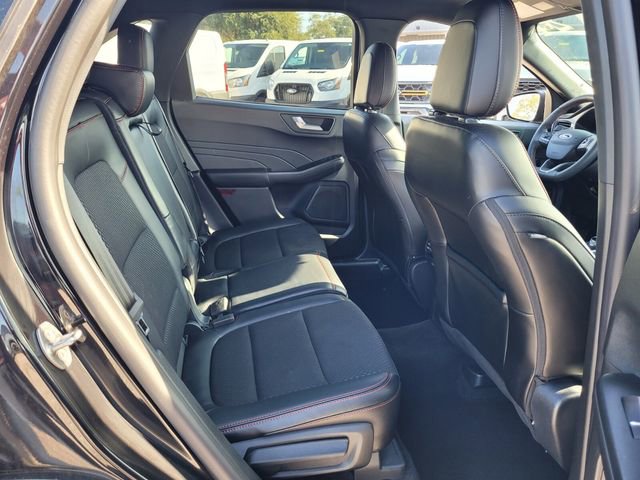 Certified 2024 Ford Escape ST-Line Select w/ Tech Pack #1 image 17