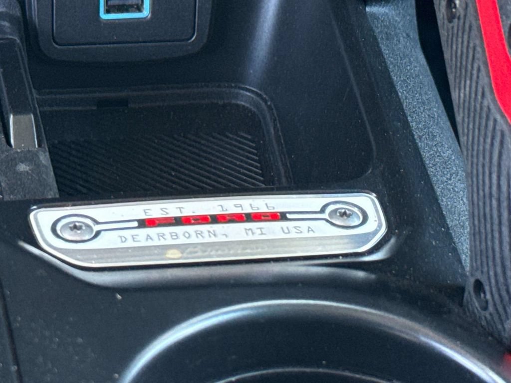 Certified 2025 Ford Bronco Heritage Edition AWD/4WD image 30