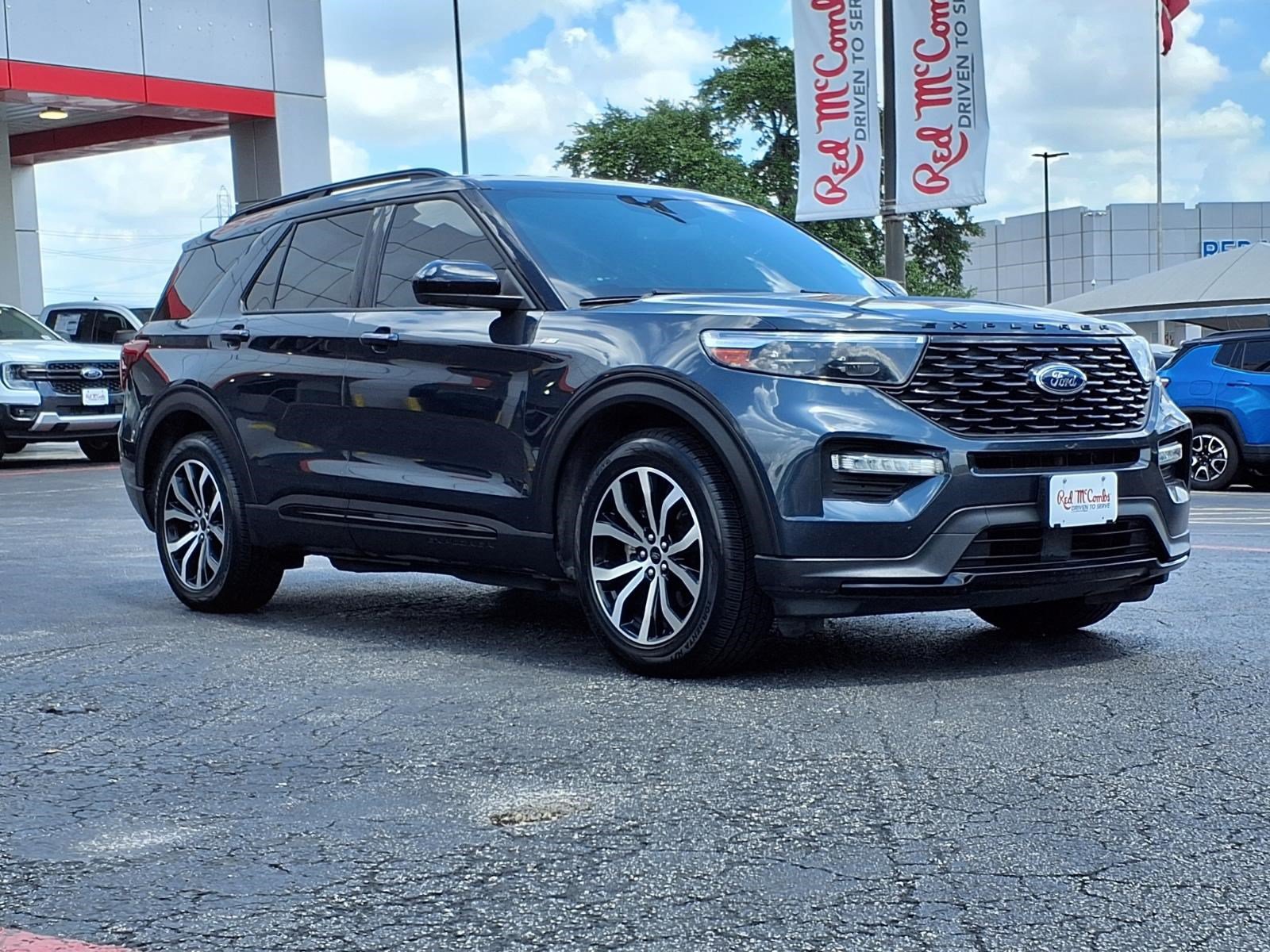 Certified 2022 Ford Explorer ST-Line w/ Class IV Trailer Tow Package RWD image 4