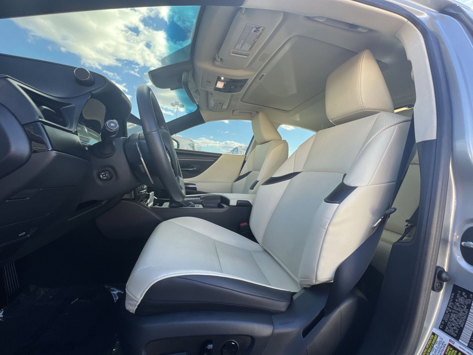 Used 2022 Lexus ES 350 w/ Premium Package image 13