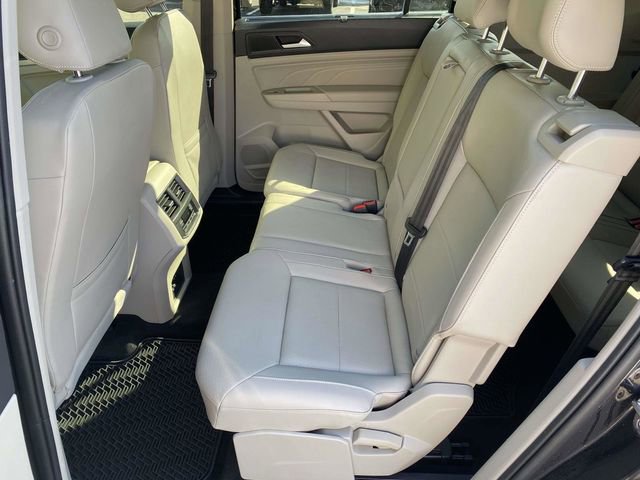 Used 2022 Volkswagen Atlas SE w/ Panoramic Sunroof Package image 16