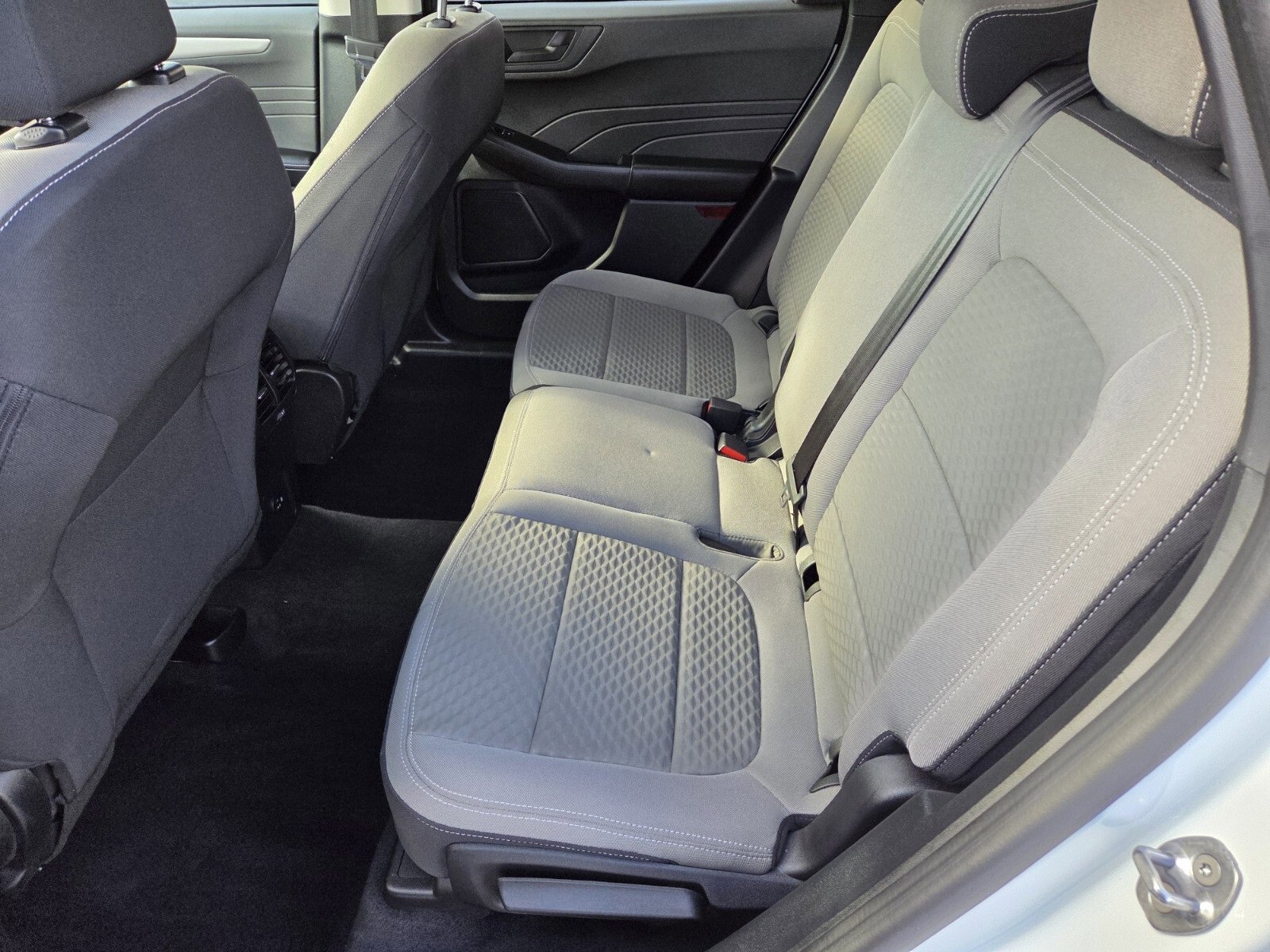 Certified 2022 Ford Escape SE w/ SE Sport Appearance Package image 11