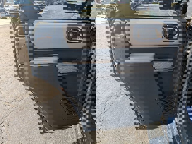 Certified 2023 Ford Bronco Wildtrak image 27