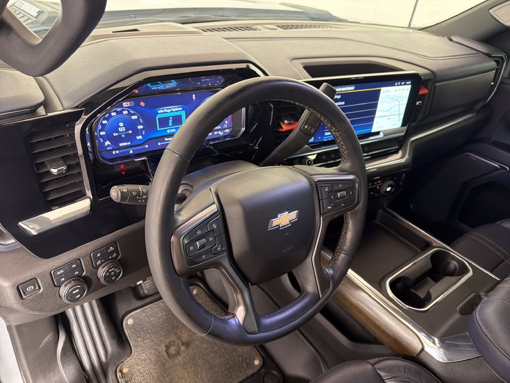 Used 2024 Chevrolet Silverado 3500 High Country AWD/4WD image 13