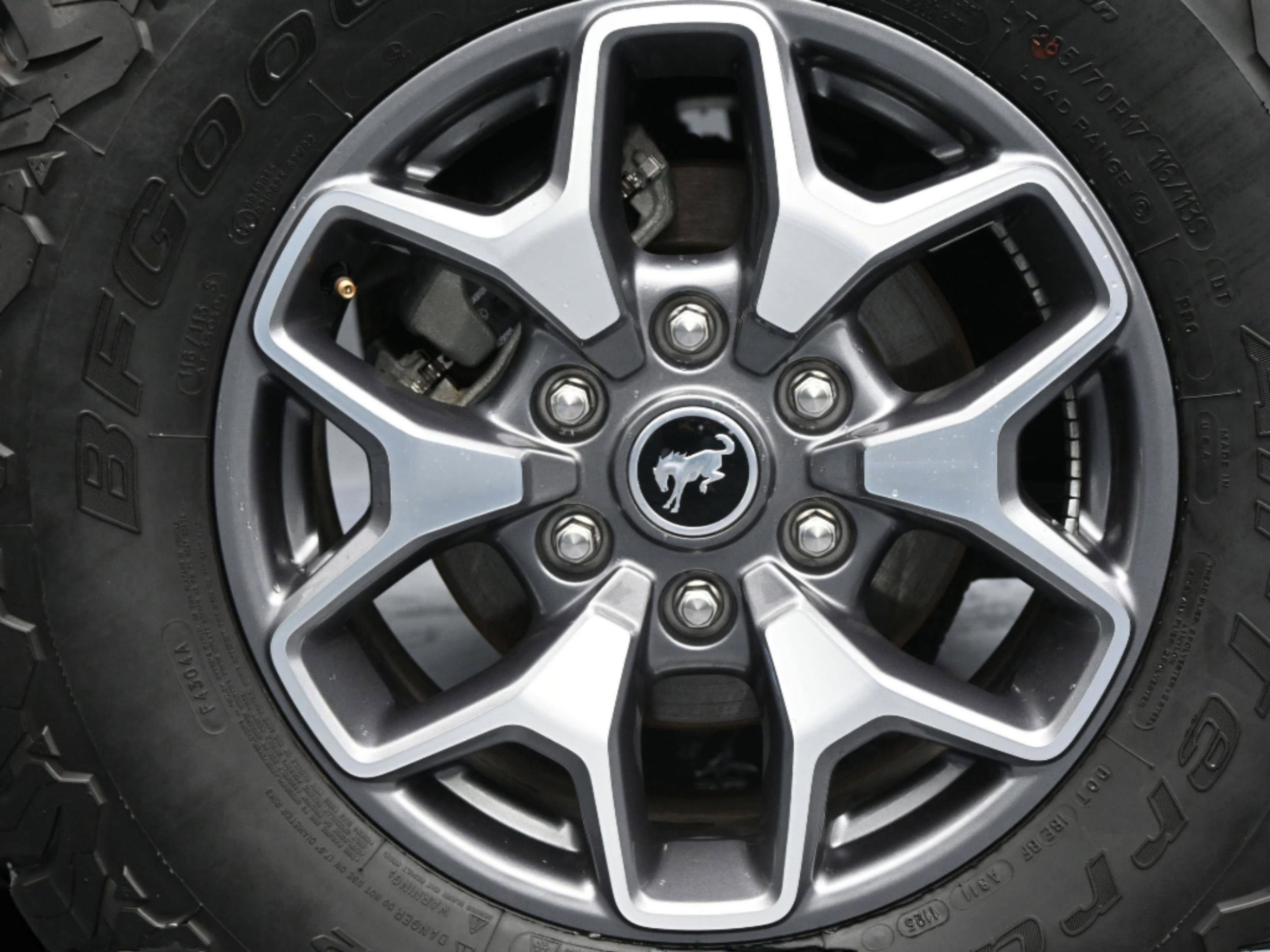 Certified 2025 Ford Bronco Badlands AWD/4WD image 44