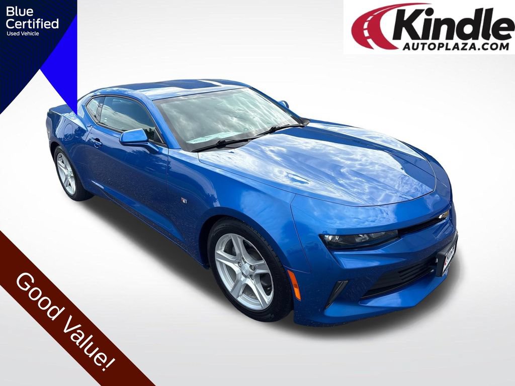 Used 2018 Chevrolet Camaro LT RWD image 1