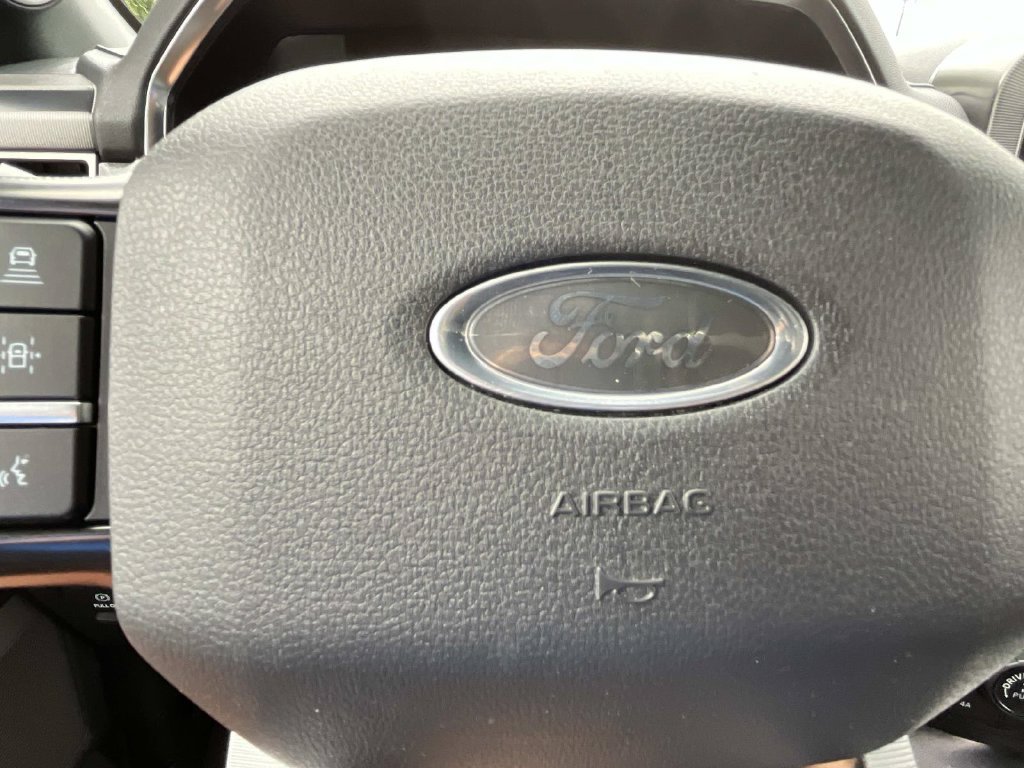 Certified 2022 Ford F150 Platinum w/ Equipment Group 701A High AWD/4WD image 33