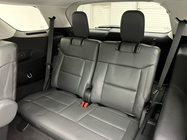 Certified 2025 Ford Explorer Active w/ Active Comfort Package AWD/4WD image 17