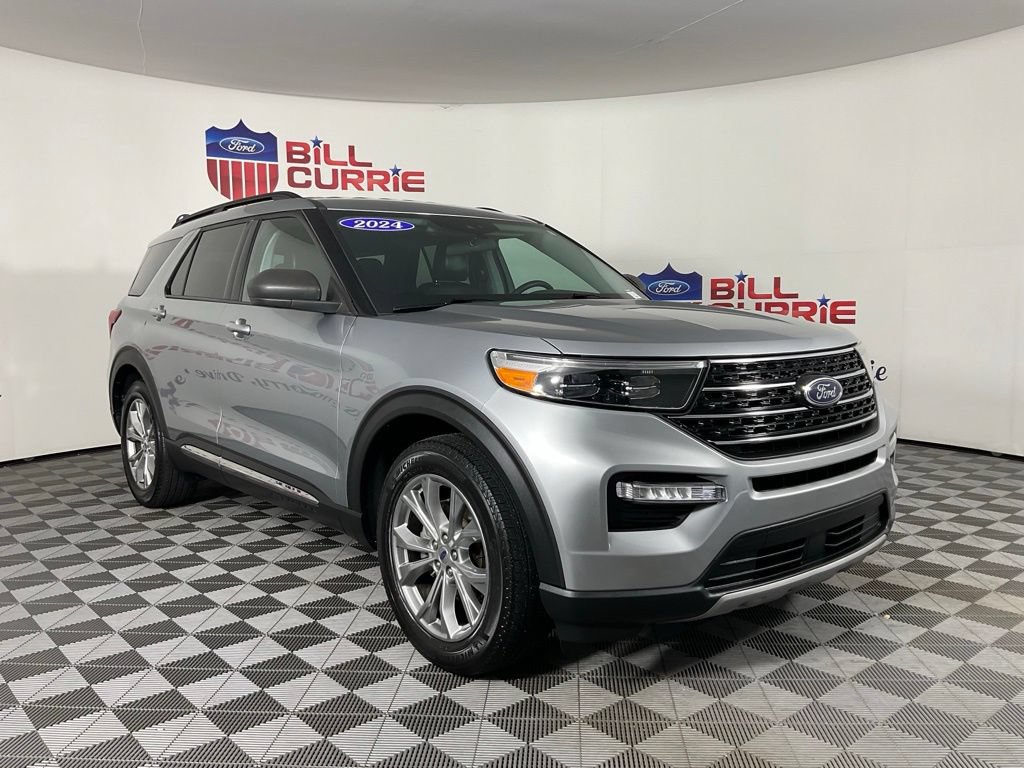 Certified 2024 Ford Explorer XLT w/ Equipment Group 202A RWD image 1