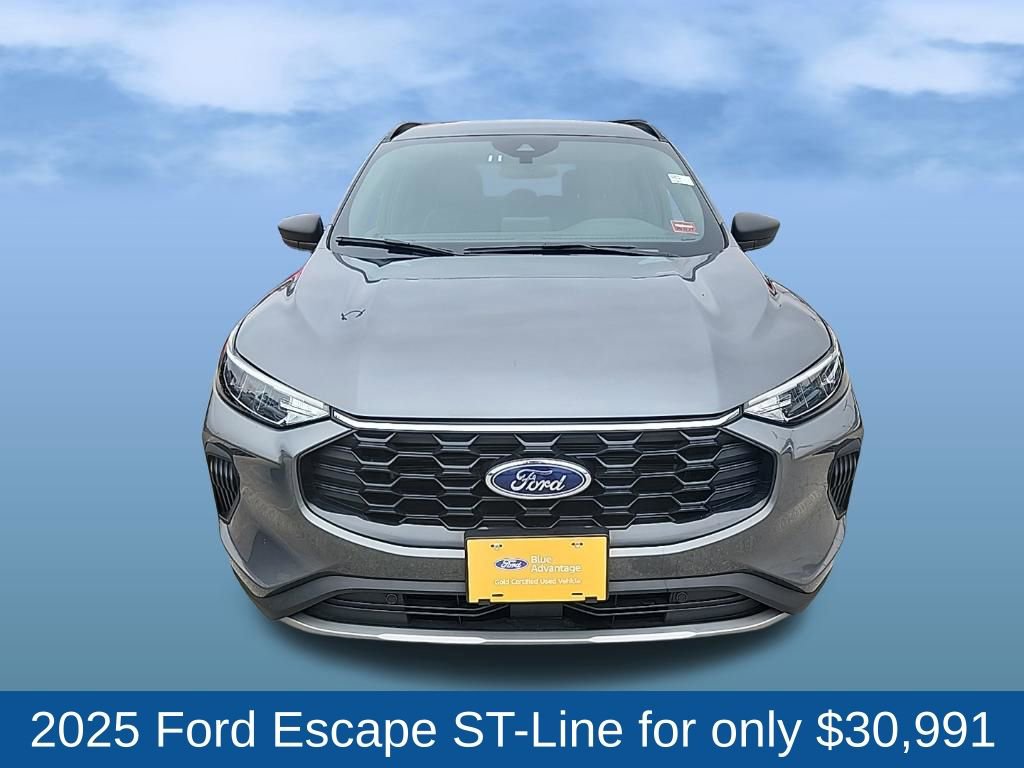Certified 2025 Ford Escape ST-Line AWD/4WD image 2