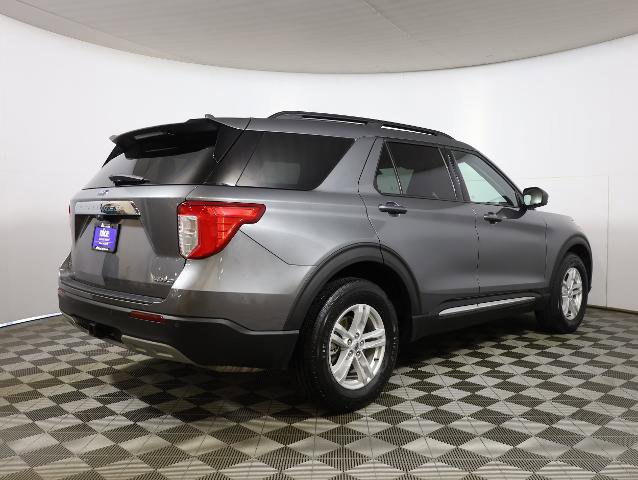 Certified 2021 Ford Explorer XLT w/ Equipment Group 202A AWD/4WD image 5