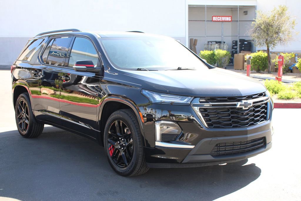 Used 2023 Chevrolet Traverse Premier w/ Redline Edition image 10