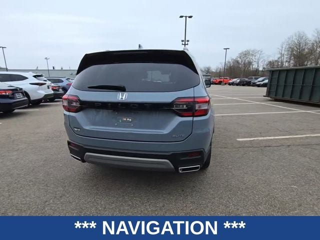 Used 2023 Honda Pilot Elite image 7