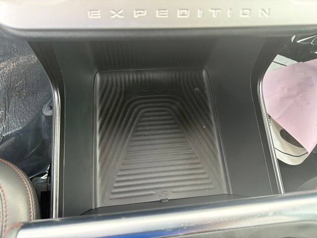 Certified 2025 Ford Expedition Active AWD/4WD image 61