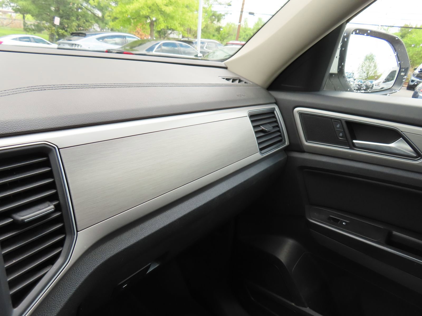 Used 2019 Volkswagen Atlas SE w/ Towing Package AWD/4WD image 21