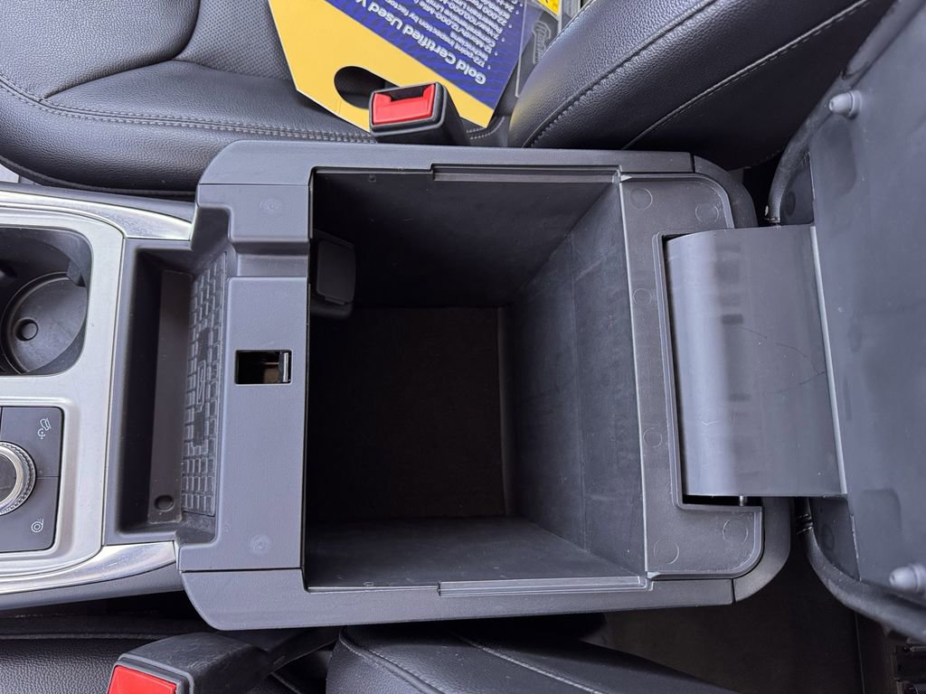 Certified 2022 Ford Explorer Limited w/ Equipment Group 301A image 27