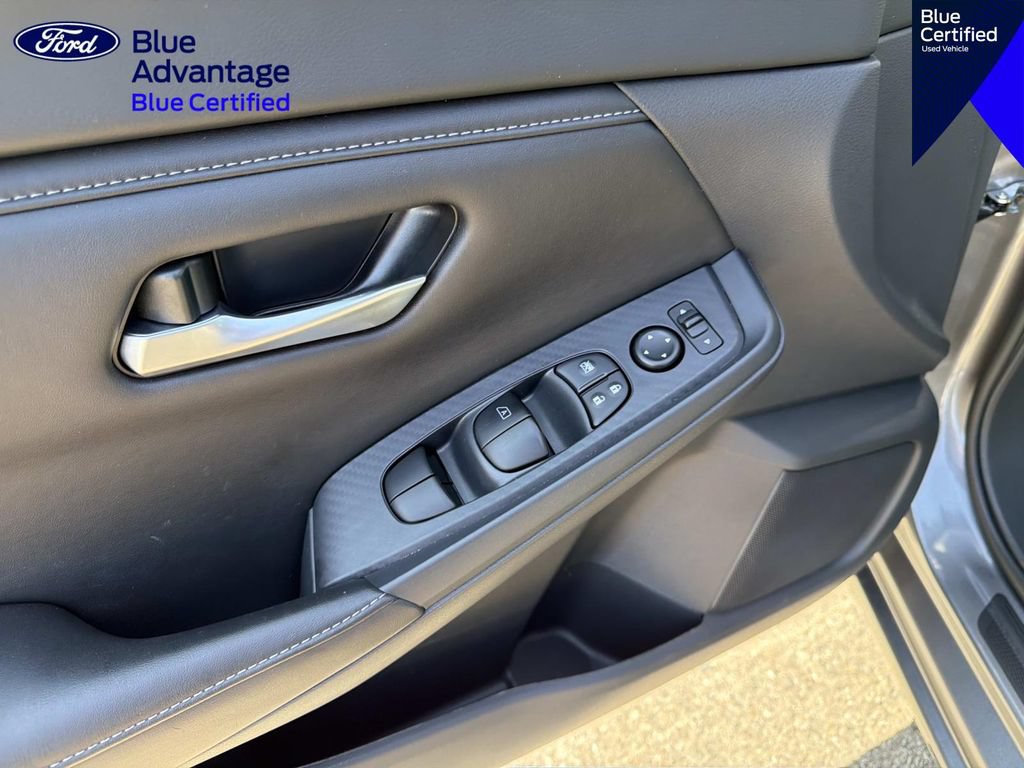 Used 2025 Nissan Sentra SV w/ All-Weather Package FWD image 16