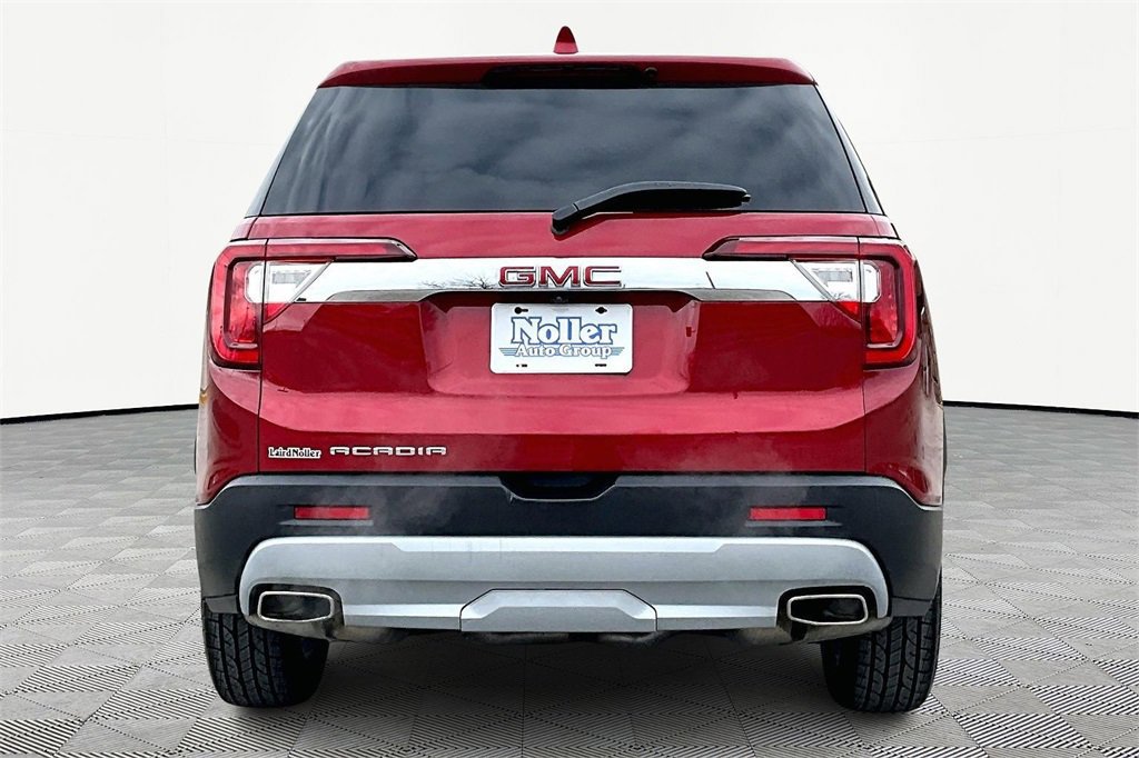 Used 2023 GMC Acadia SLE image 3