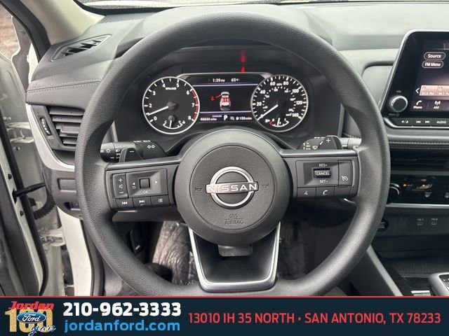 Used 2024 Nissan Rogue S FWD image 14
