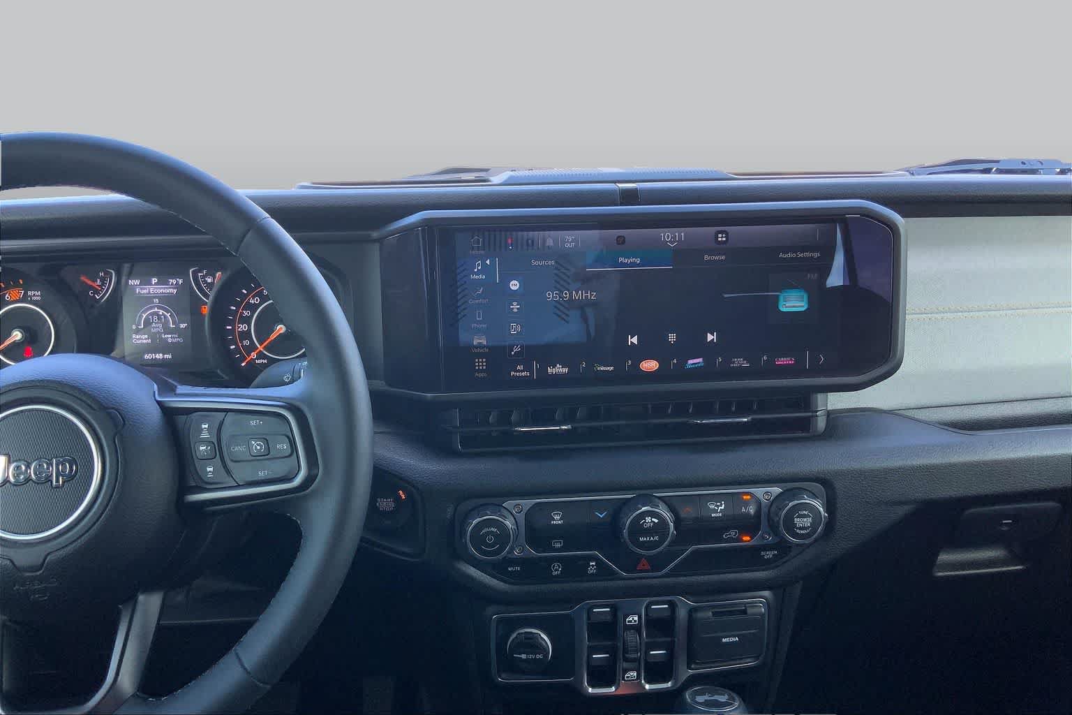 Used 2025 Jeep Wrangler Unlimited Sport AWD/4WD image 7