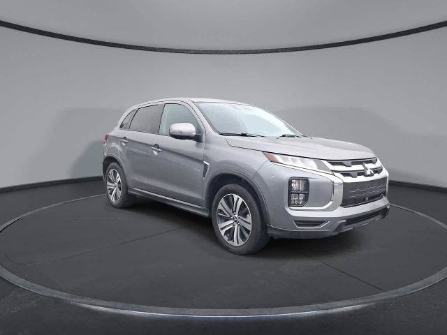 Used 2024 Mitsubishi Outlander Sport SE AWD/4WD image 2