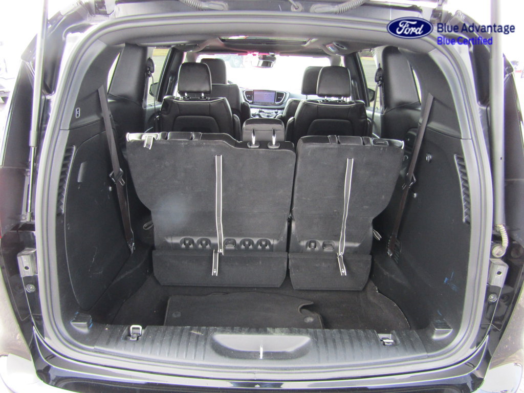 Used 2025 Chrysler Pacifica Limited FWD image 25