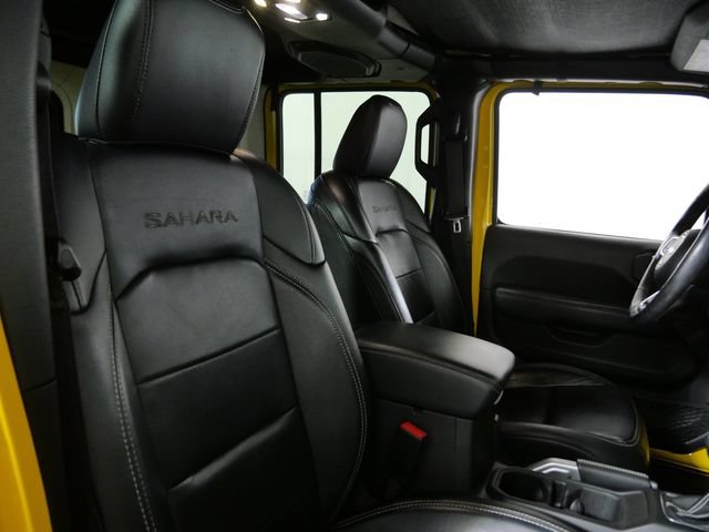 Used 2019 Jeep Wrangler Unlimited Sahara w/ Uconnect 4C Nav & Sound Group AWD/4WD image 14