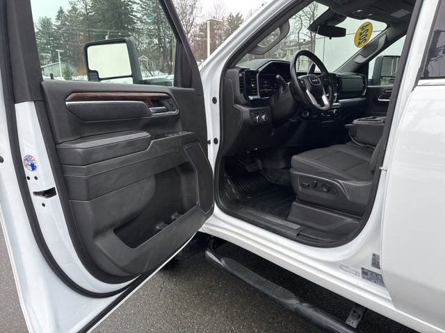 Used 2024 GMC Sierra 3500 SLE w/ SLE Convenience Package AWD/4WD image 16