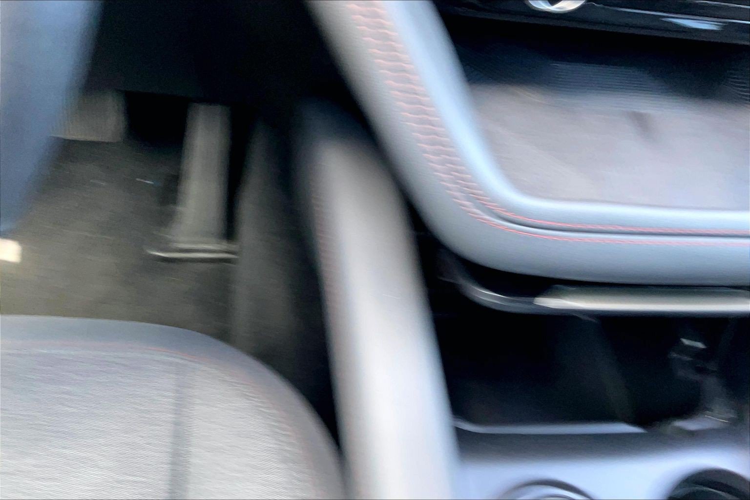 Certified 2025 Ford Explorer Active RWD image 20