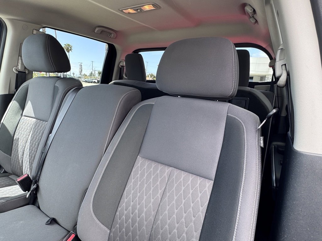 Used 2022 Nissan Titan SV image 19
