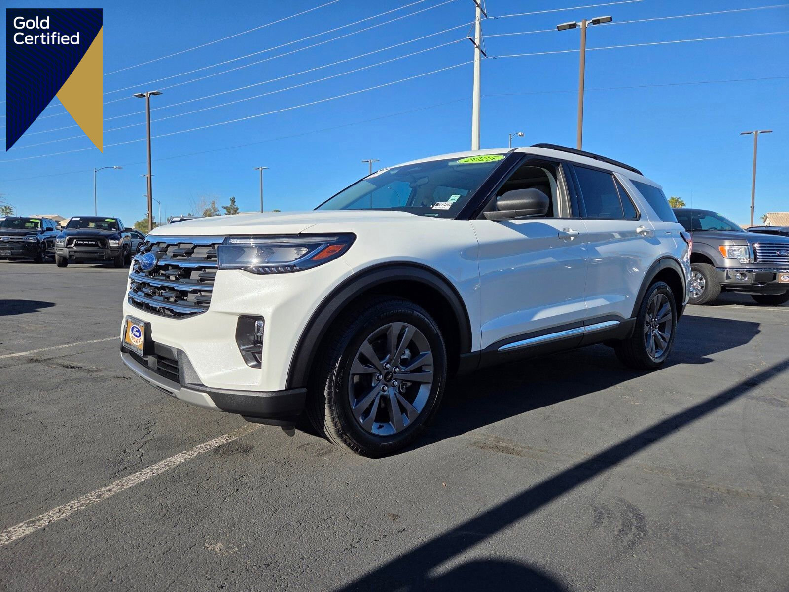 Certified 2025 Ford Explorer Active w/ Active Comfort Package image 1