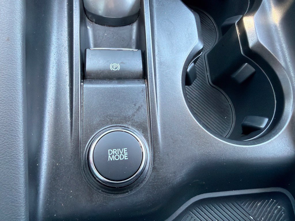 Certified 2025 Ford Explorer Active RWD image 30