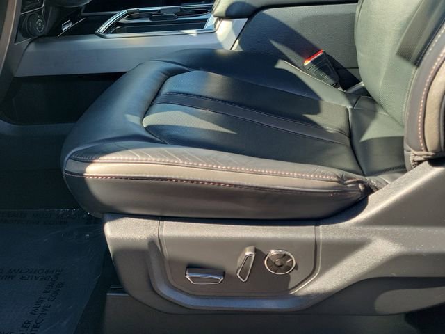 Certified 2022 Ford F250 Platinum image 25