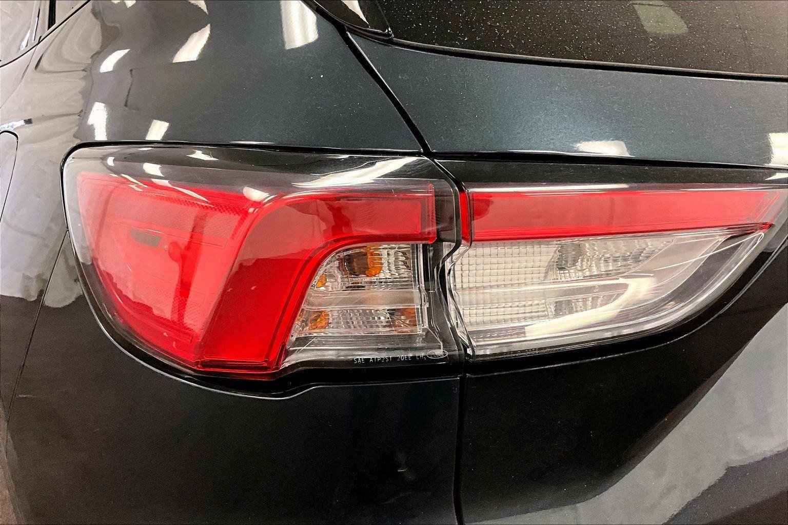 Certified 2022 Ford Escape SEL image 28