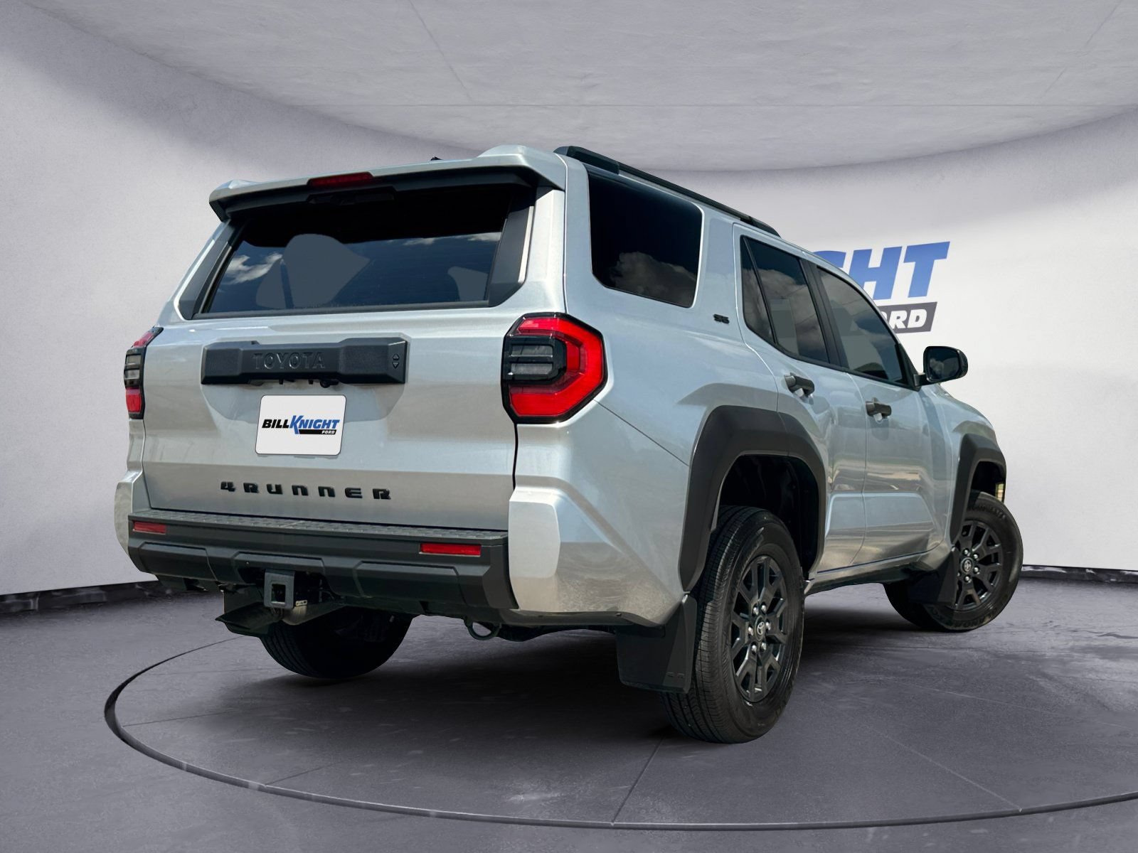 Used 2026 Toyota 4Runner SR5 AWD/4WD image 5