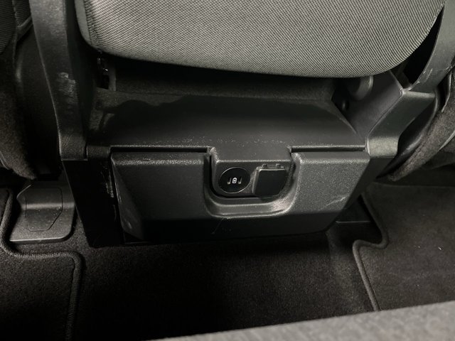 Certified 2025 Ford F150 XLT RWD image 12