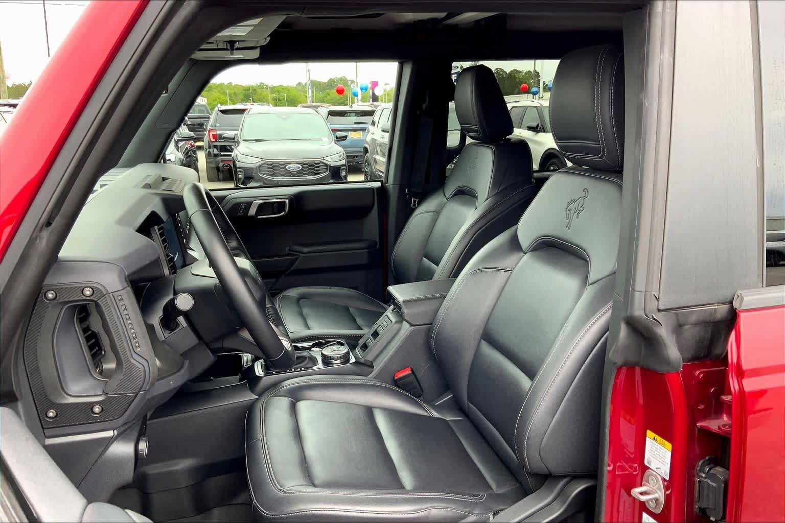 Certified 2025 Ford Bronco Badlands AWD/4WD image 8