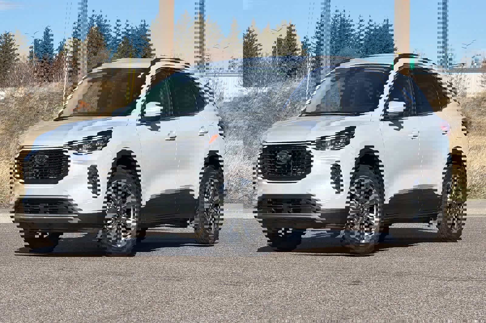 Certified 2025 Ford Escape Platinum image 1