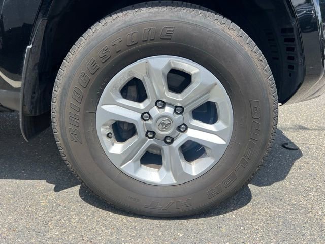 Used 2023 Toyota 4Runner SR5 AWD/4WD image 5