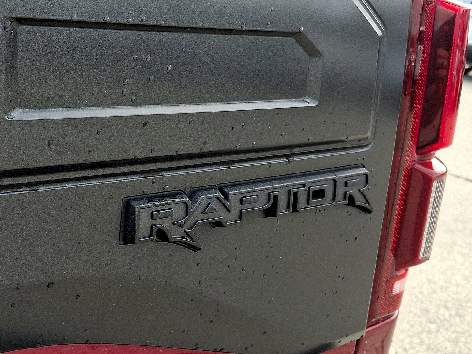 Certified 2018 Ford F150 Raptor w/ Equipment Group 802A Luxury AWD/4WD image 30