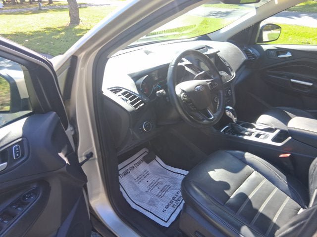 Certified 2018 Ford Escape SEL w/ Ford Safe & Smart Package AWD/4WD image 9