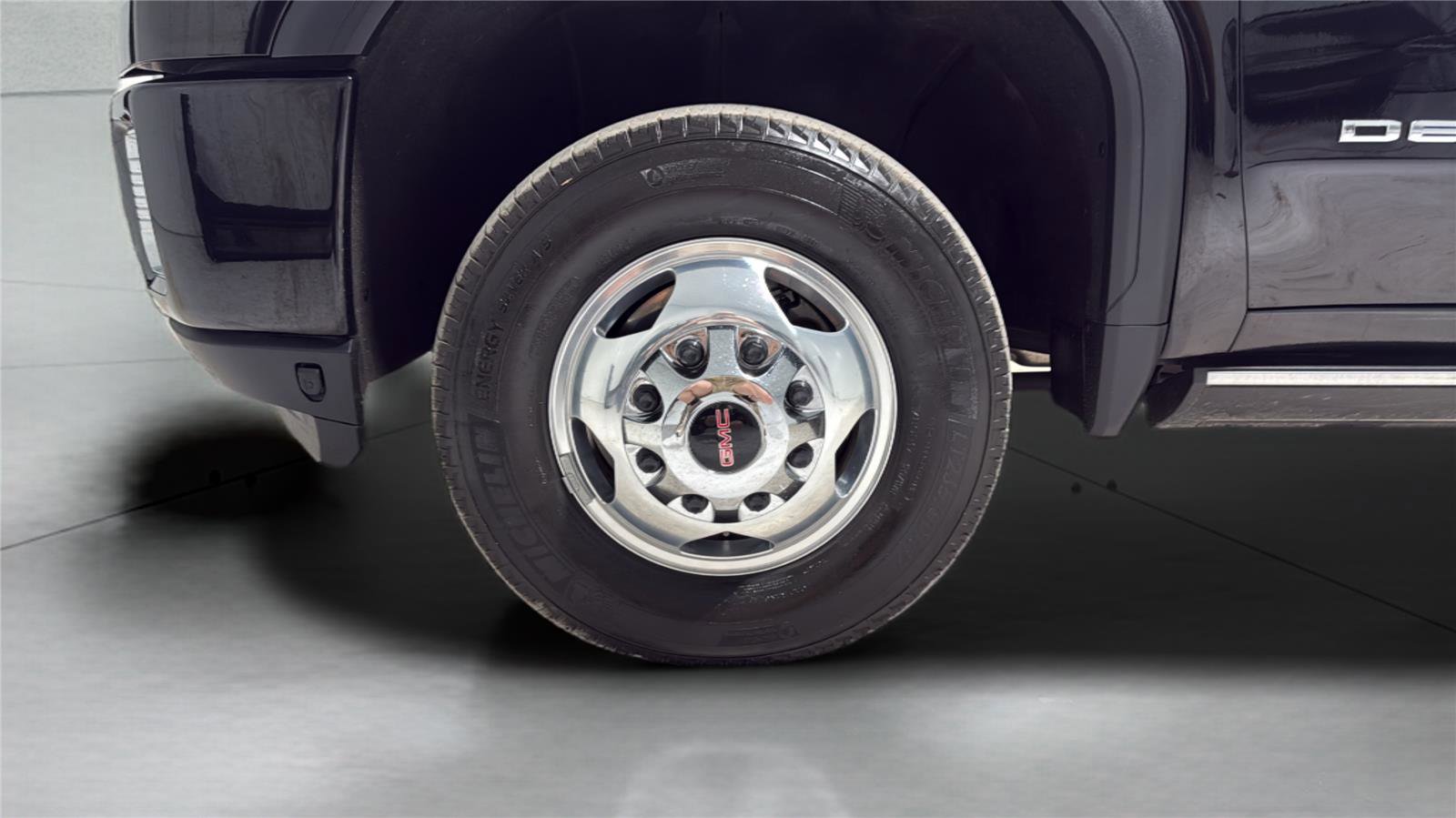 Used 2022 GMC Sierra 3500 Denali AWD/4WD image 32