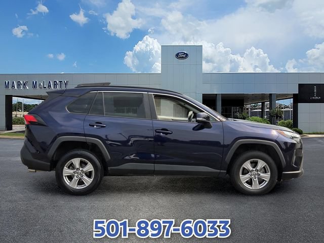 Used 2022 Toyota RAV4 XLE AWD/4WD image 6