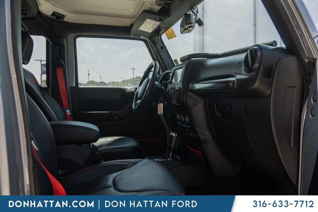 Used 2018 Jeep Wrangler Unlimited Rubicon AWD/4WD image 19