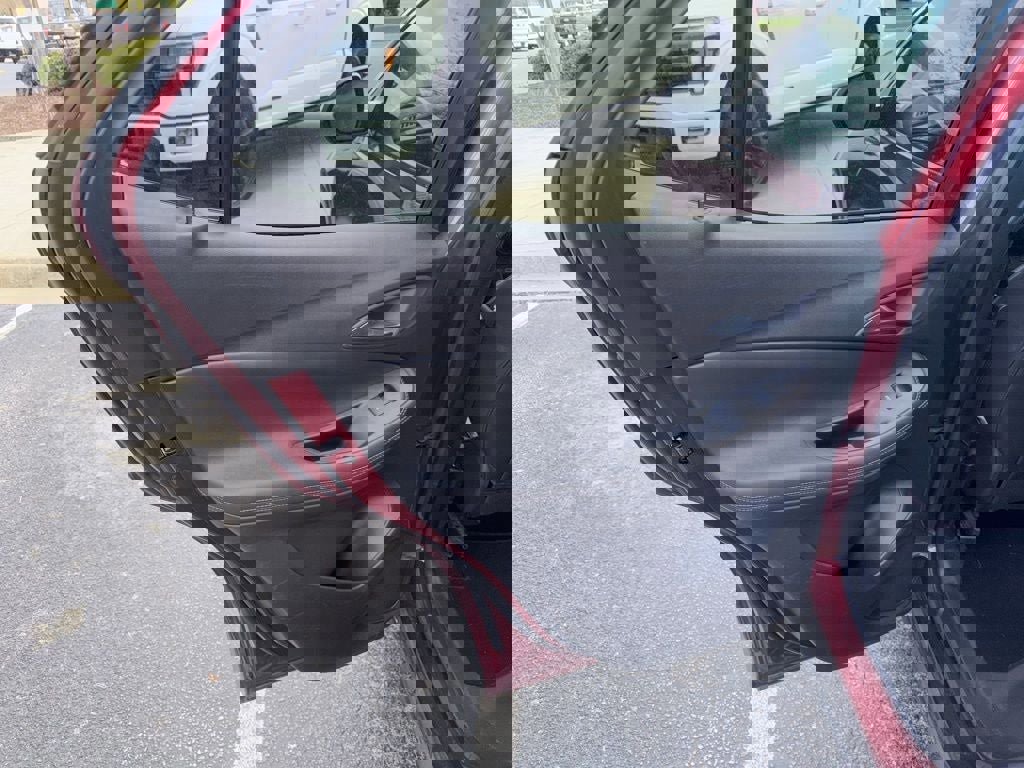 Used 2023 Buick Encore GX Essence w/ Experience Buick Package image 18